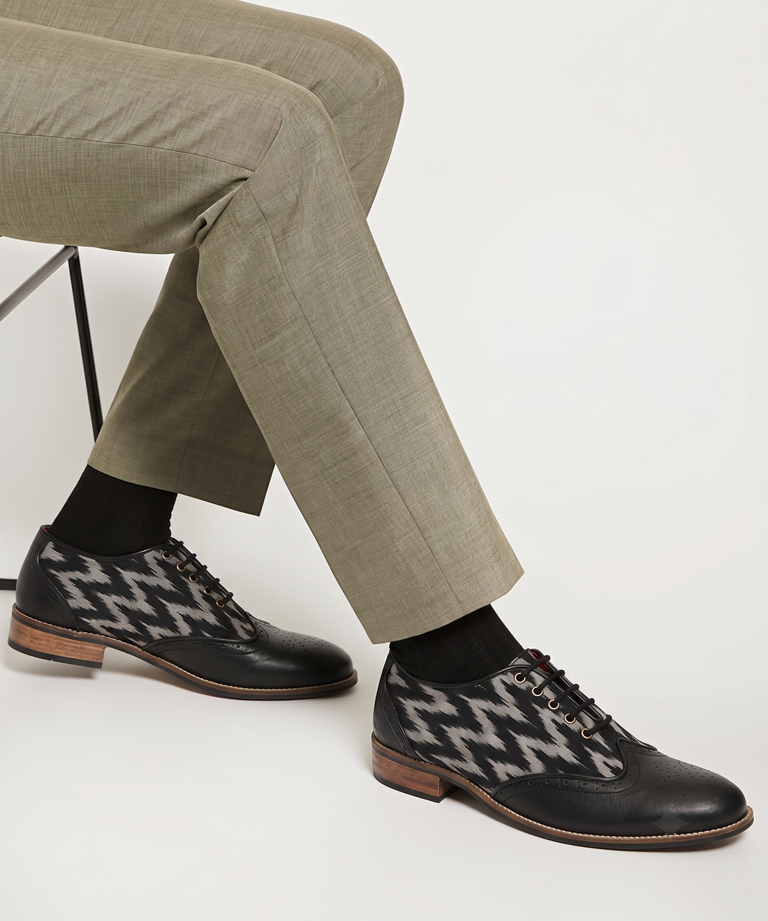 Ikat Brogues Men – Coal