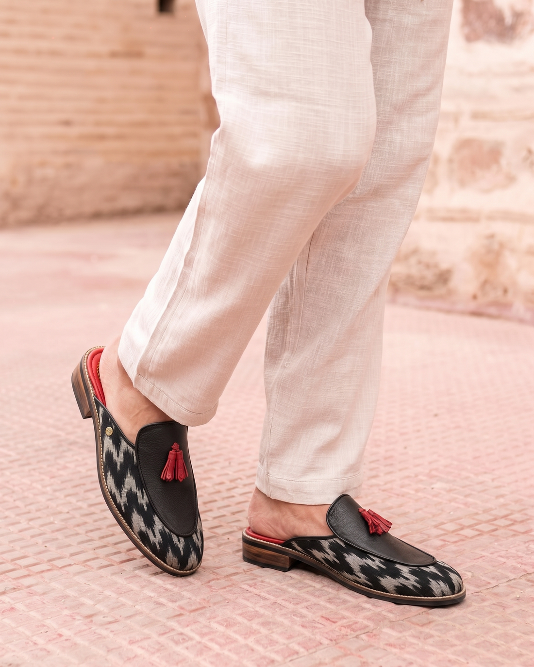 Ikat Mules Men – Coal